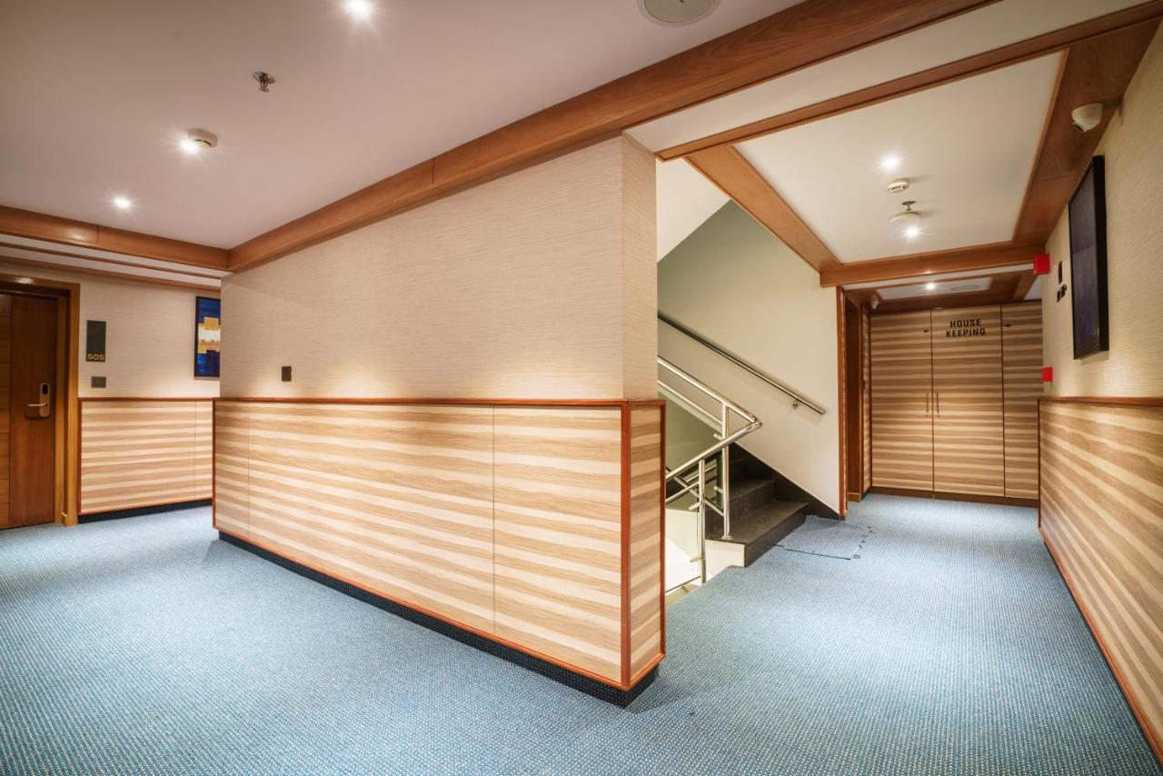 Townbridge Hotels & Suites Kochi Dış mekan fotoğraf